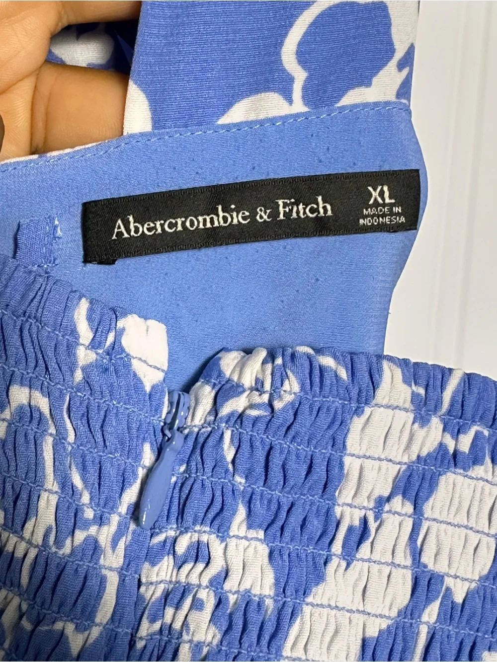 The Camille Off-The-Shoulder Maxi Dress Abercrombie & Fitch XL Floral Wedding